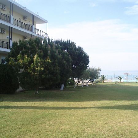 Kopsis Beach Hotel Pefkochori Exterior foto